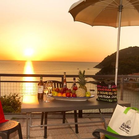 Camping Village Scaglieri Portoferraio Exterior photo
