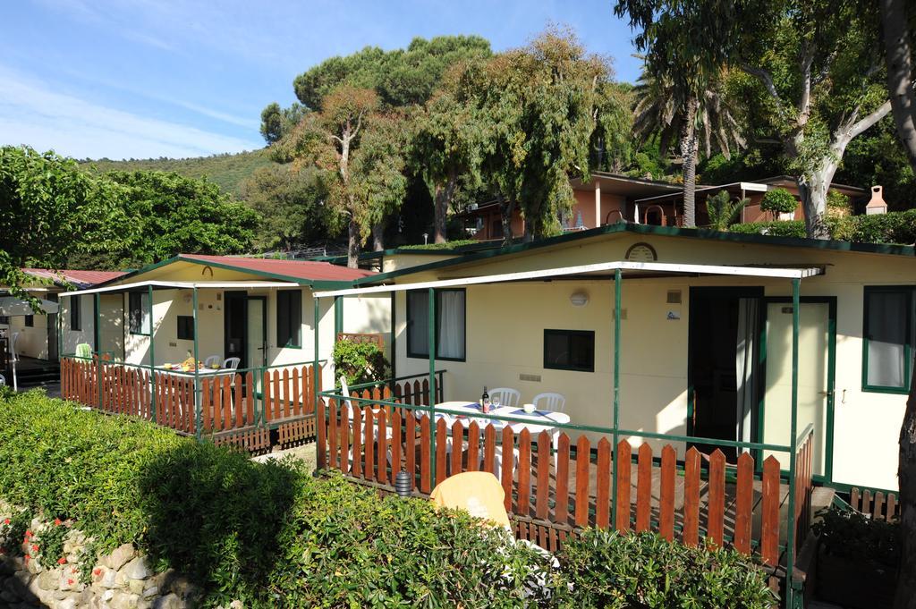 Camping Village Scaglieri Portoferraio Exterior photo