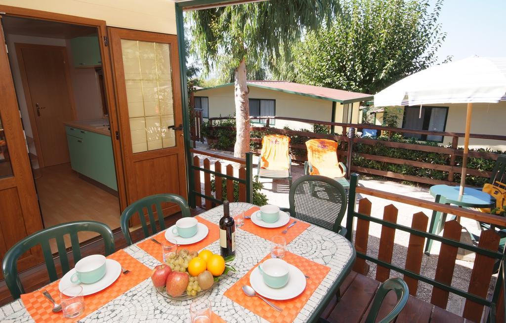 Camping Village Scaglieri Portoferraio Exterior photo