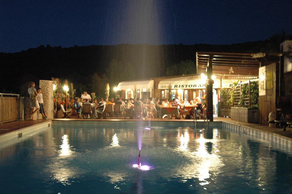 Camping Village Scaglieri Portoferraio Exterior photo