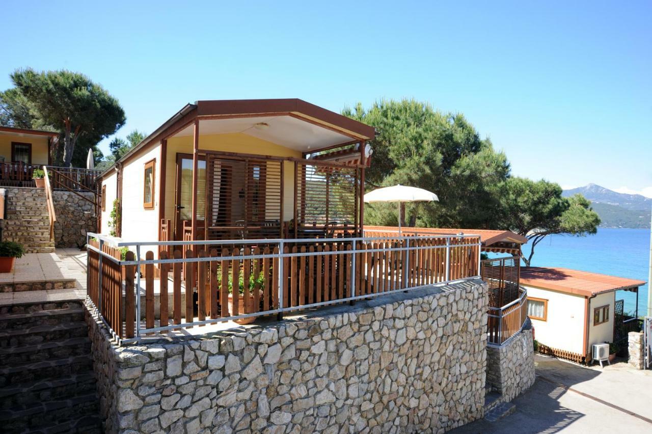 Camping Village Scaglieri Portoferraio Exterior photo