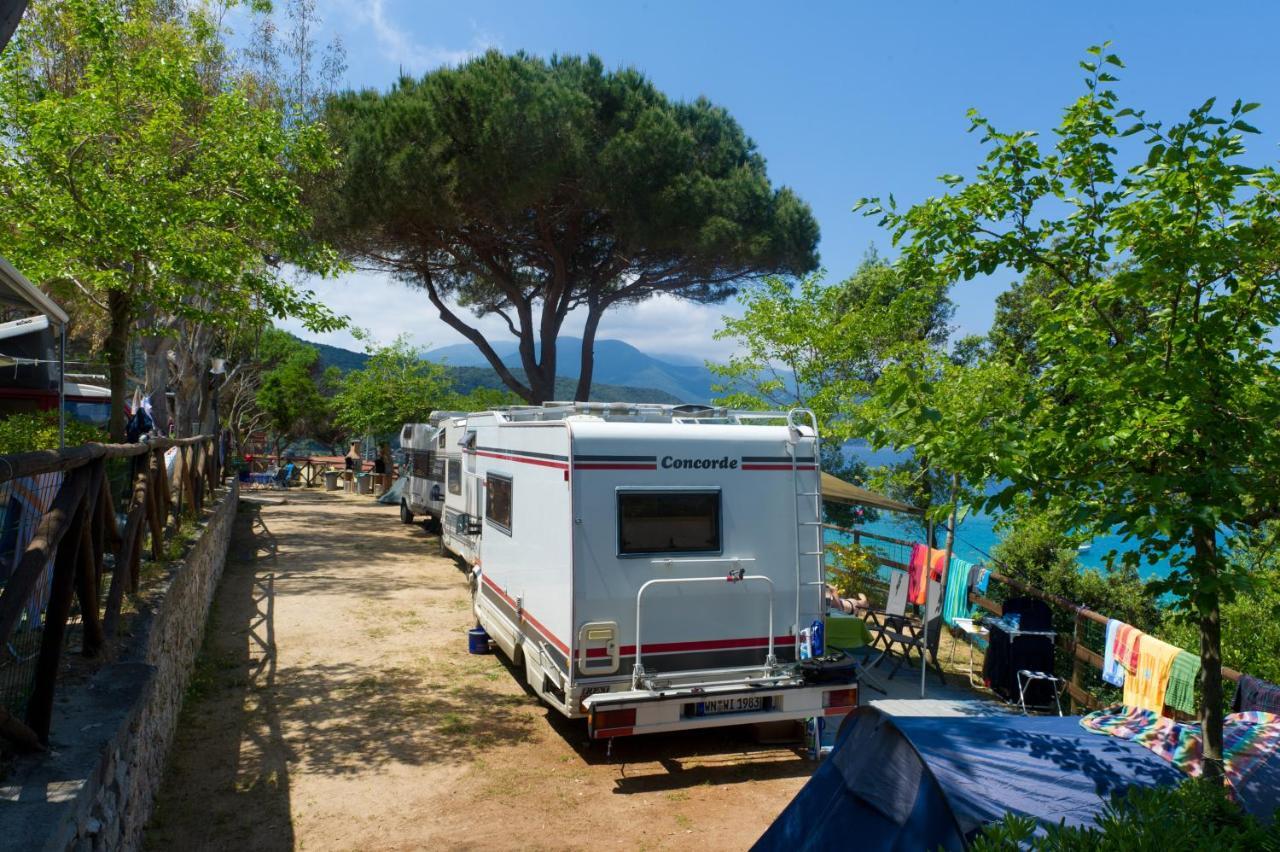 Camping Village Scaglieri Portoferraio Exterior photo